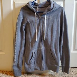 🛍 Under Armour zip up jacket